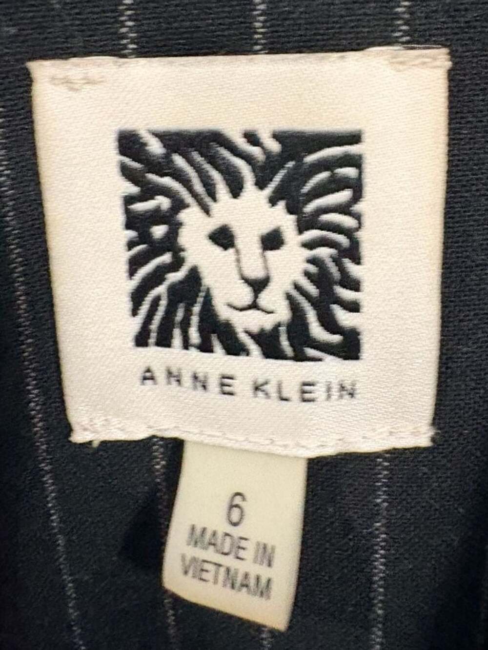 Anne Klein - Picture 6 of 7